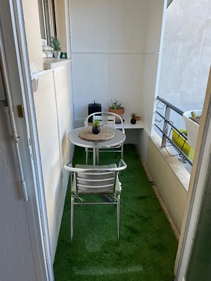 Appartamento Grand Studio 7 minutes de la Plage et Climatisé sur Juan Les Pins Antibes