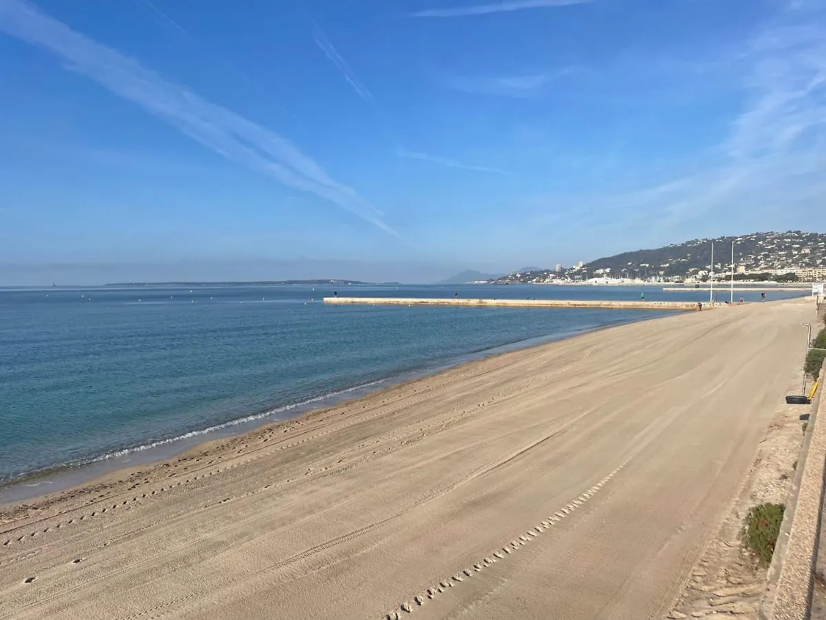 Grand Studio 7 Minutes De La Plage Et Climatise Sur Juan Les Pins Antibes France
